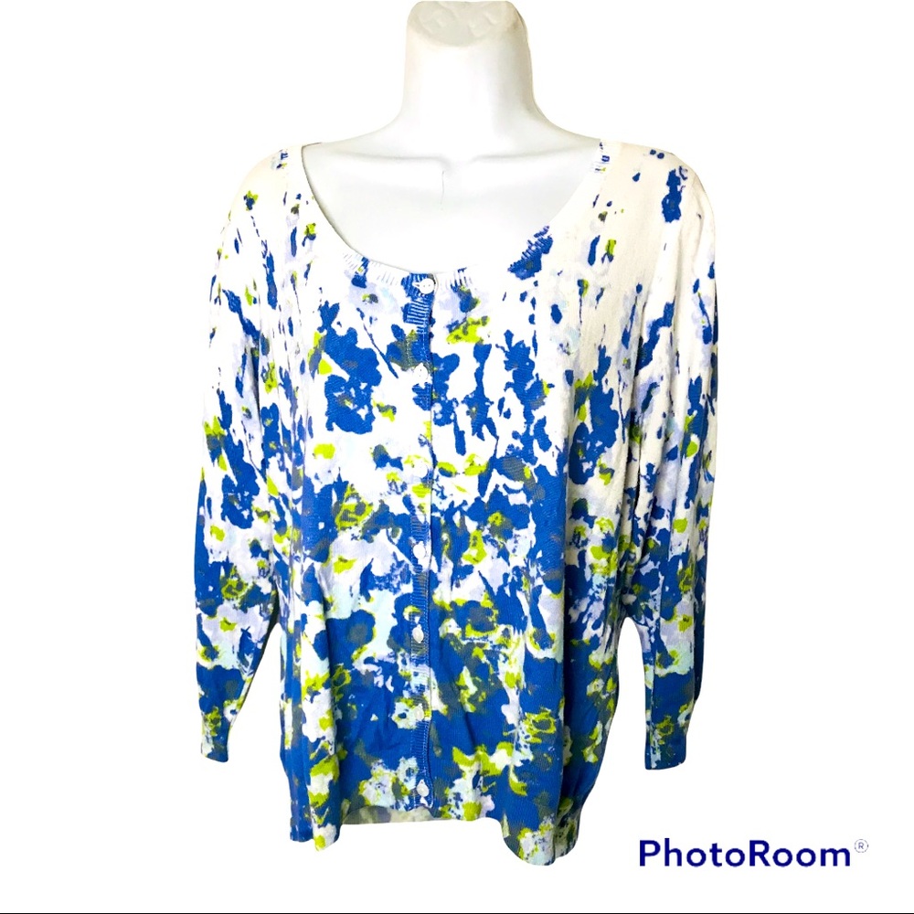 Lovely floral blue and white scoop-neck cardigan XL
